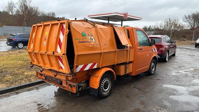 Gebraucht VW Transporter 131 PS (96 kW) 2009 Orange Van