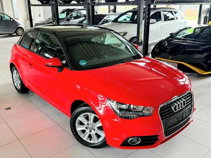 Gebraucht Audi A1 Attraction 86 PS (63 kW) 2011 Rot Kleinwagen
