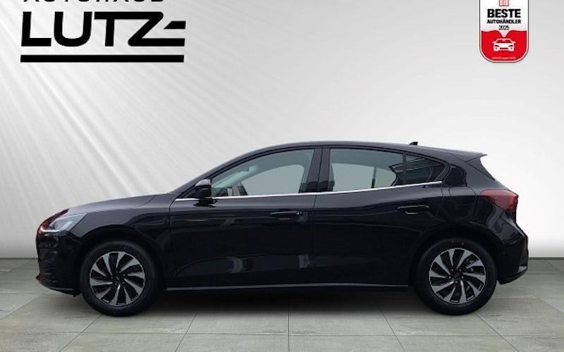 Neu Ford Focus Titanium 155 PS (114 kW) 2026 Schwarz Limousine