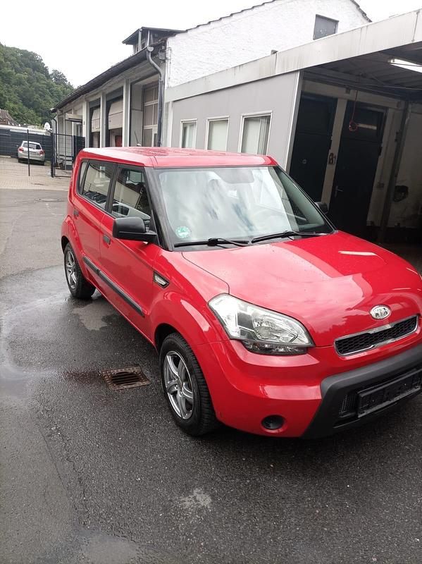 Rot Gebraucht 2010 Kia Soul SUV | 2.999 € (Fairer Preis) - Bild 1/4