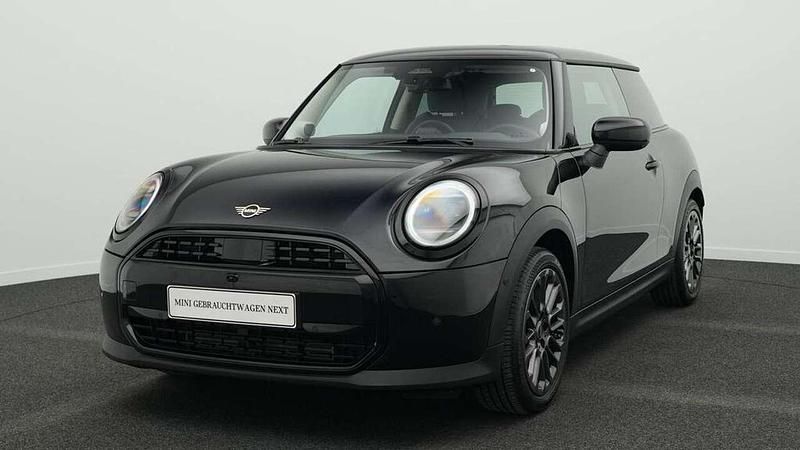 Schwarz Gebraucht 2024 Mini Cooper Classic Kleinwagen | 29.111 € (Teuer) - Bild 1/4