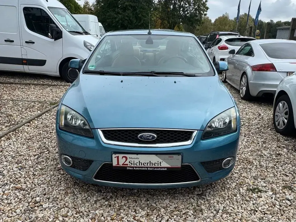 Gebraucht Ford Focus Cabriolet Titanium 145 PS (106 kW) 2007 Blau Cabrio