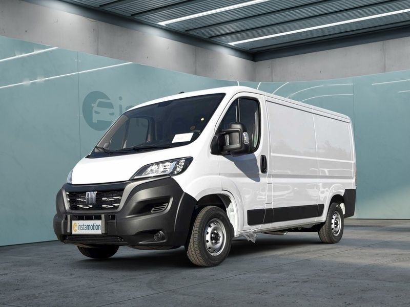 Weiß Gebraucht 2024 Fiat Ducato 33 Van | 32.162 € - Bild 1/3