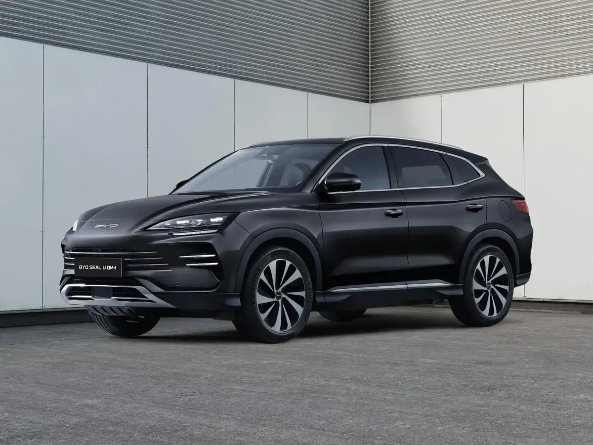 Neu BYD Seal U Boost 218 PS (160 kW) 2026 Obsidian black SUV