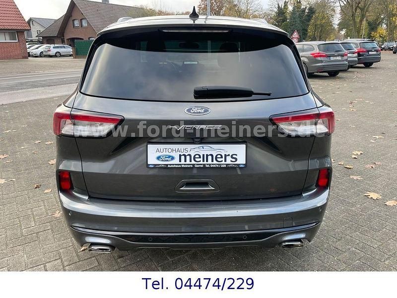 Gebraucht Ford Kuga Vignale 190 PS (139 kW) 2022 Grau SUV