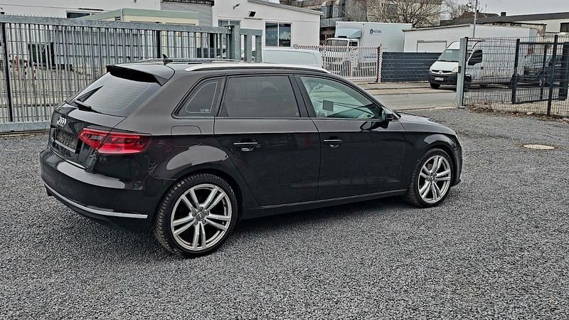 Gebraucht Audi A3 Attraction 150 PS (110 kW) 2014 Braun Kombi
