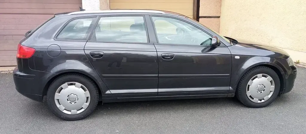 Używany Audi A3 Attraction 105 KM (77 kW) 2008 Szary Hatchback