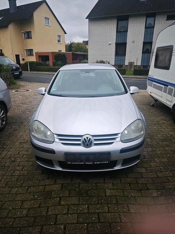Silber Gebraucht 2003 VW Golf V Kleinwagen | 3.998 € (Fairer Preis) - Bild 1/4