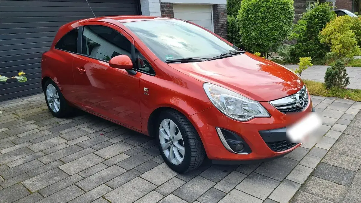 Gebraucht Opel Corsa 90 PS (66 kW) 2013 Rot Kleinwagen