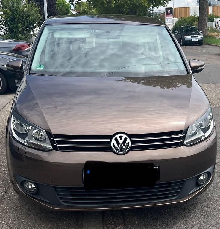 Grau Gebraucht 2011 VW Touran Style Van / Kleinbus | 8.999 € (Fairer Preis) - Bild 1/4