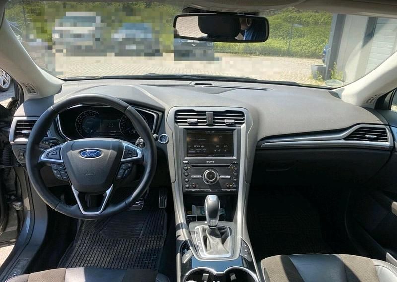 Gebraucht Ford Mondeo Titanium 180 PS (132 kW) 2015 Grau Kombi