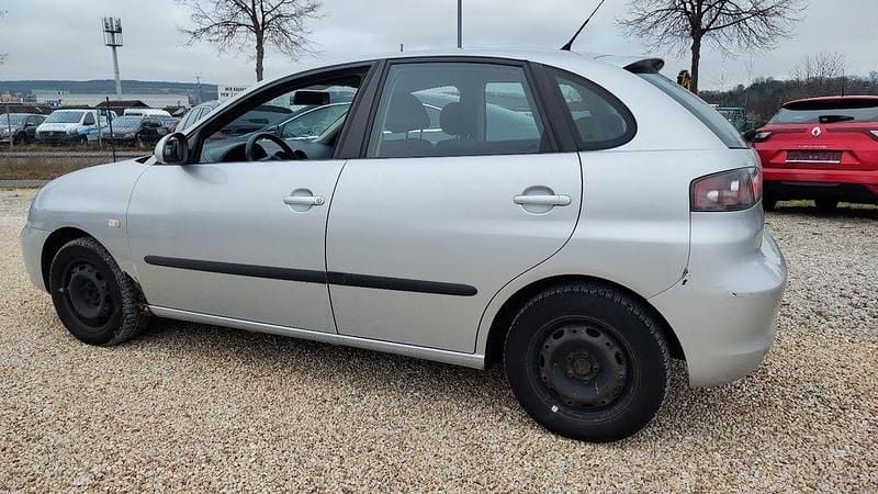 Second-hand Seat Ibiza Reference 69 CP (50 kW) 2007 Argintiu Hatchback