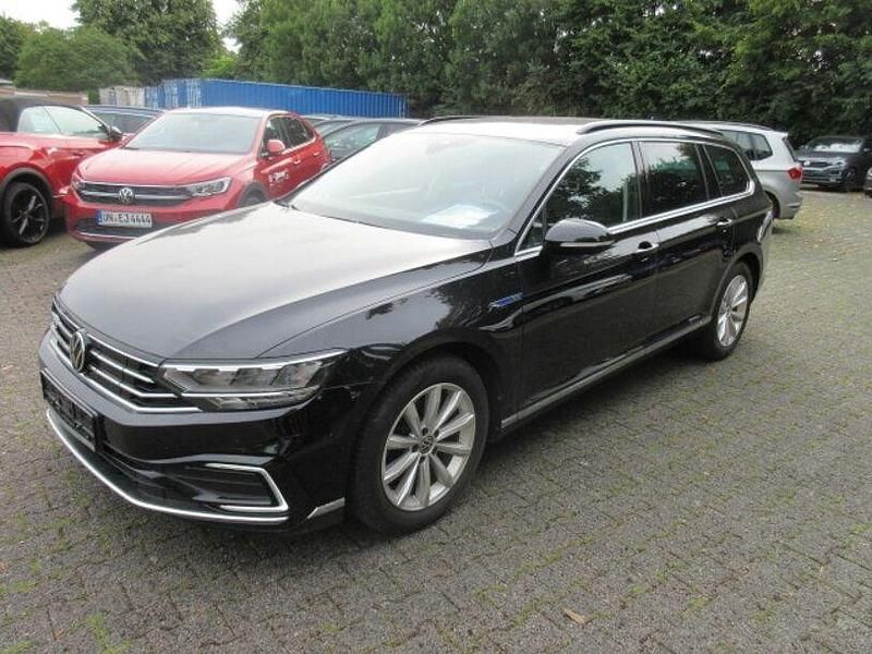 Gebraucht VW Passat GTE 218 PS (160 kW) 2021 Deep black (metallic) Kombi