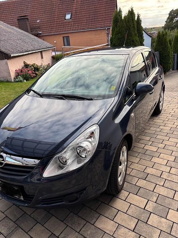 Grau Gebraucht 2008 Opel Corsa Kleinwagen | 2.299 € (Fairer Preis) - Bild 1/4