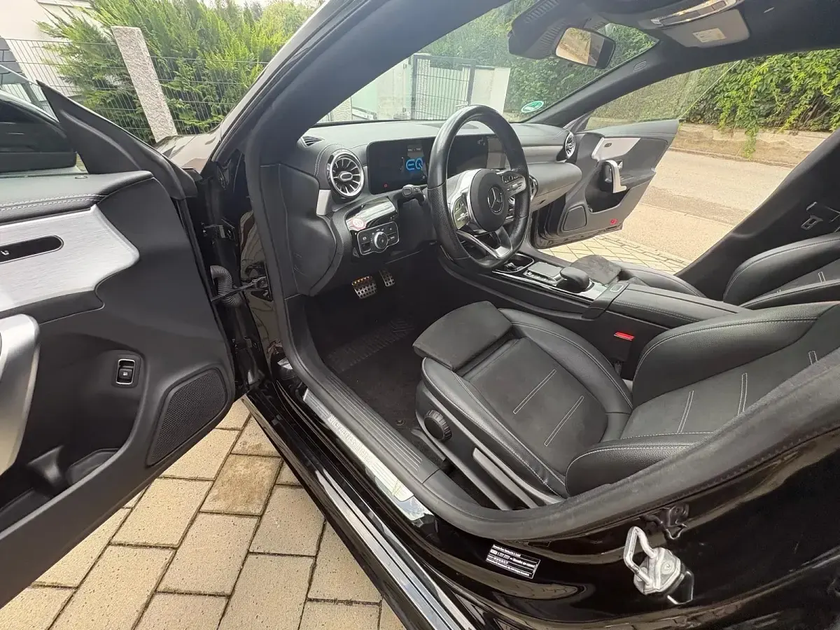Gebraucht Mercedes CLA250 AMG line 218 PS (160 kW) 2020 Schwarz Coupé