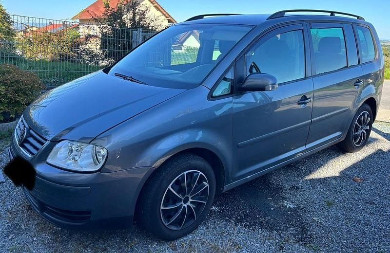 Grau Gebraucht 2003 VW Touran Basis Van / Kleinbus | 1.500 € (Fairer Preis) - Bild 1/4