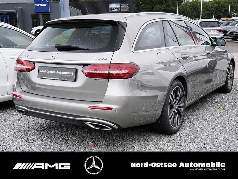 Gebraucht Mercedes E400 Avantgarde 330 PS (242 kW) 2022 Silber Kombi