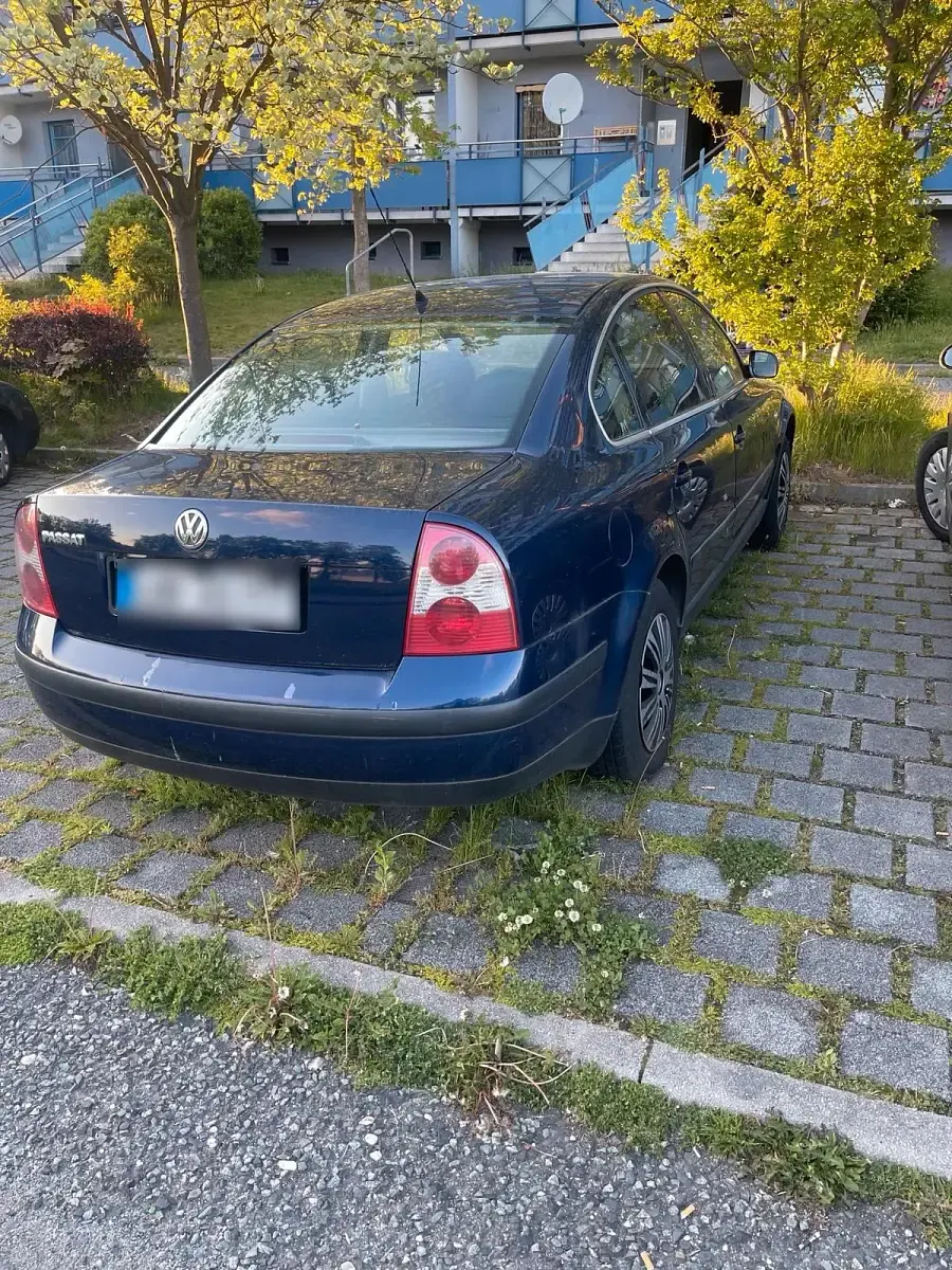 Gebraucht VW Passat 2002 Violet Limousine