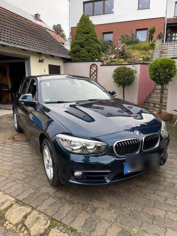Blau Gebraucht 2015 BMW 120 Sport Line Kleinwagen | 11.990 € (Superpreis) - Bild 1/4