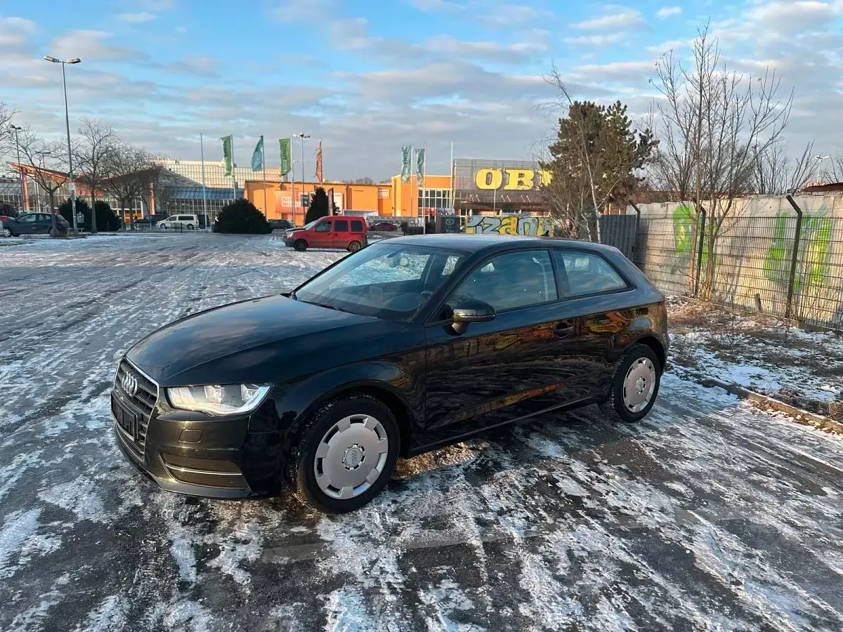 Gebraucht Audi A3 130 PS (95 kW) 2013 Schwarz Kleinwagen