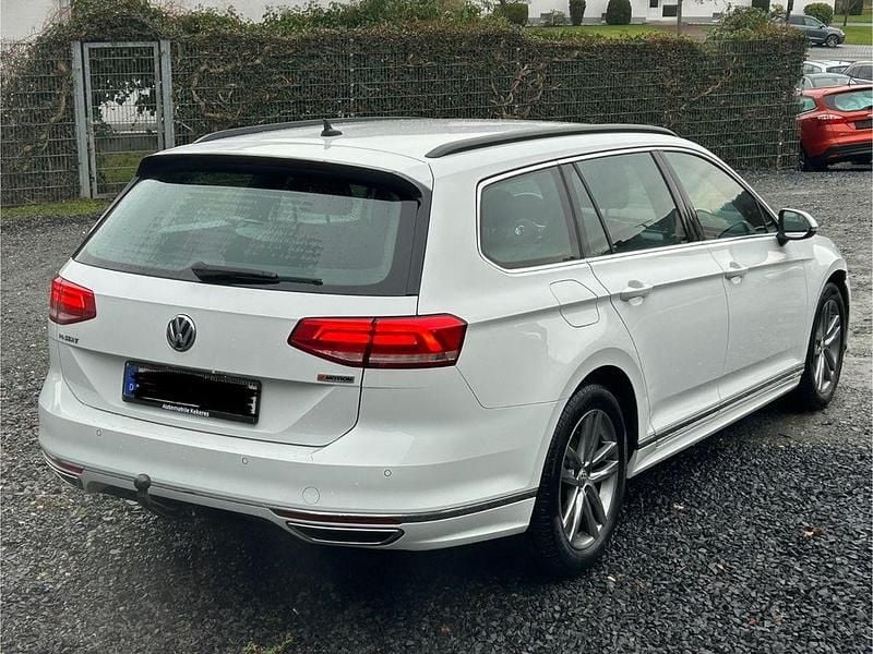 Gebraucht VW Passat R-line 190 PS (139 kW) 2019 Weiß Kombi