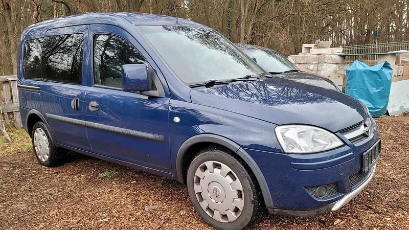 Blau Gebraucht 2004 Opel Combo Kombi | 1.490 € (Guter Preis) - Bild 1/4
