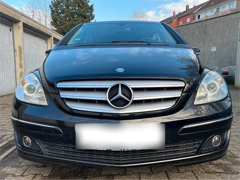 Gebraucht Mercedes B200 193 PS (141 kW) 2007 Schwarz Van / Kleinbus