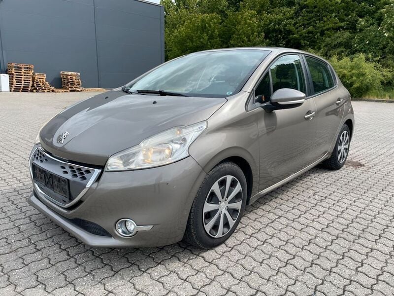 Grau Gebraucht 2012 Peugeot 208 Active Kleinwagen | 3.430 € (Superpreis) - Bild 1/4