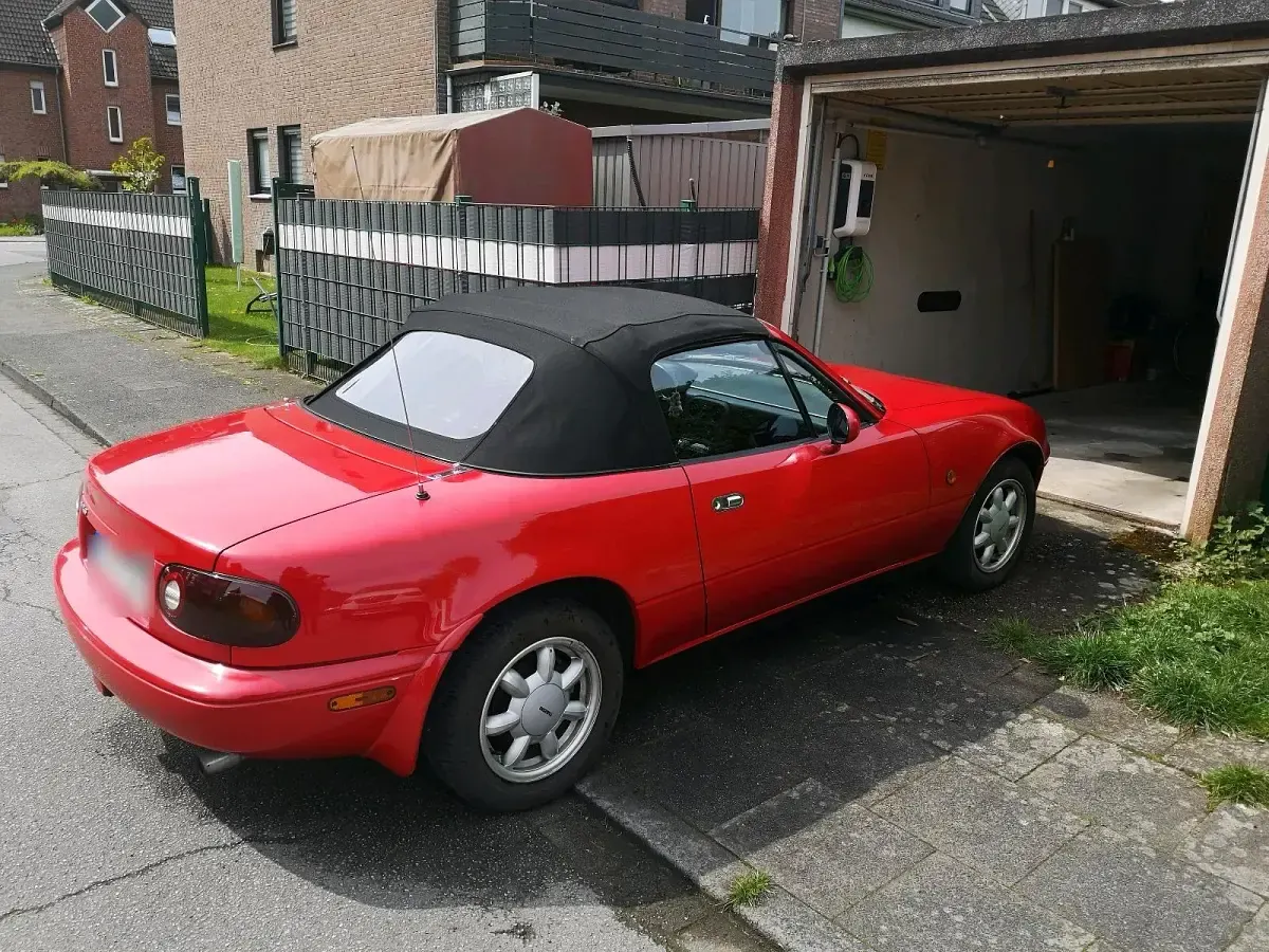 Gebraucht Mazda MX5 115 PS (84 kW) 1990 Rot Cabrio
