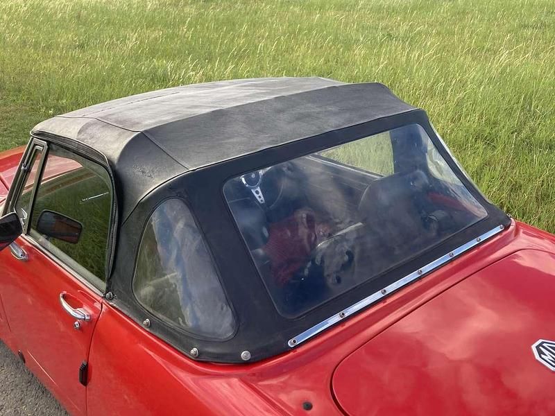 Second-hand MG Midget 67 CP (49 kW) 1977 Roșu Cabrio