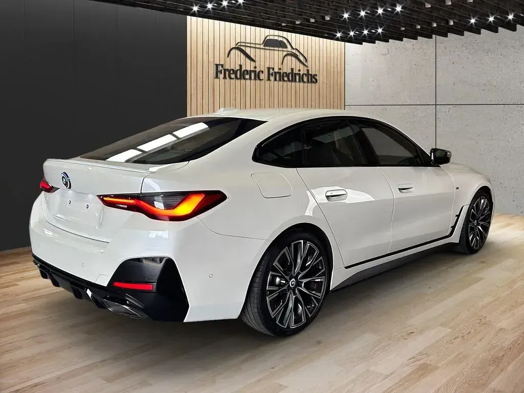 Gebraucht BMW M440 M Sport 374 PS (275 kW) 2022 Mineralweiss Limousine