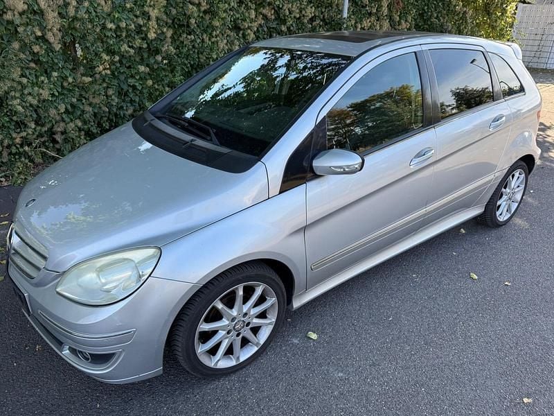 Silber Gebraucht 2008 Mercedes B170 Van / Kleinbus | 1.990 € (Superpreis) - Bild 1/4