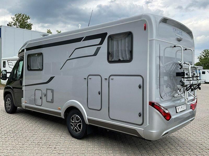 Gebraucht Hymer Exsis-t 140 PS (102 kW) 2025 Crystal silver Van