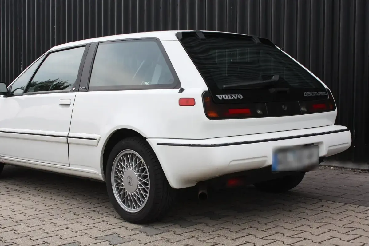Gebraucht Volvo 480 122 PS (89 kW) 1994 Weiß Coupé