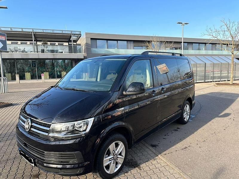 Schwarz Gebraucht 2018 VW Multivan Van | 25.000 € (Superpreis) - Bild 1/4
