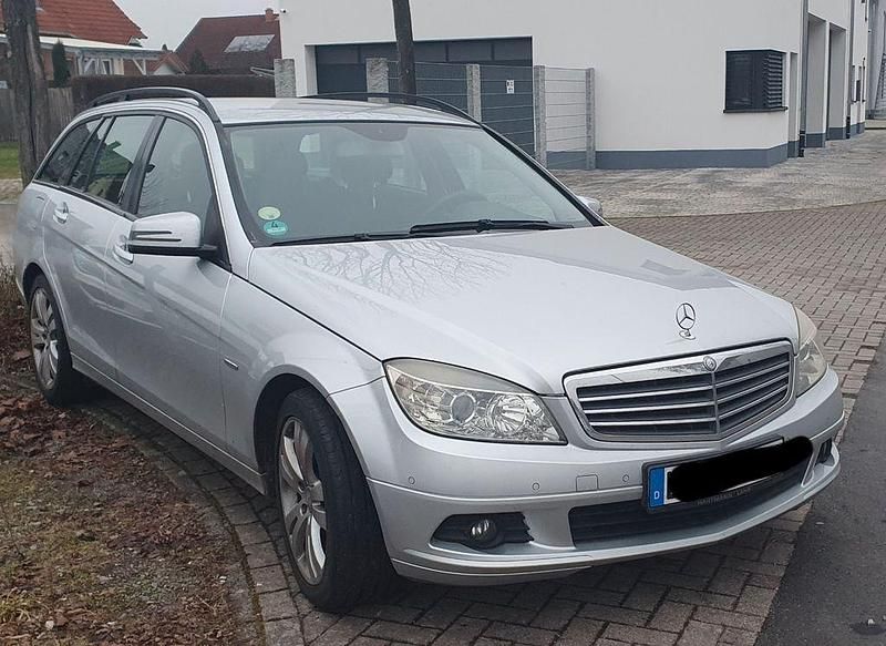Gebraucht Mercedes C200 136 PS (100 kW) 2010 Silber Limousine
