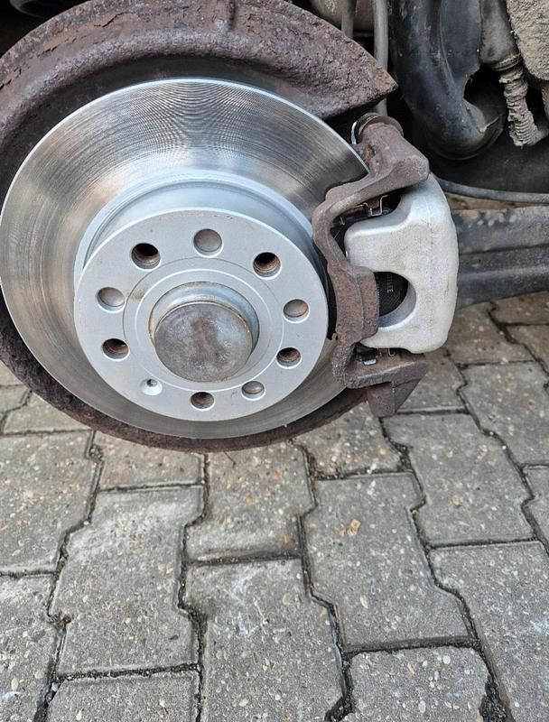 Gebraucht VW Jetta 116 PS (85 kW) 2006 Silber Limousine