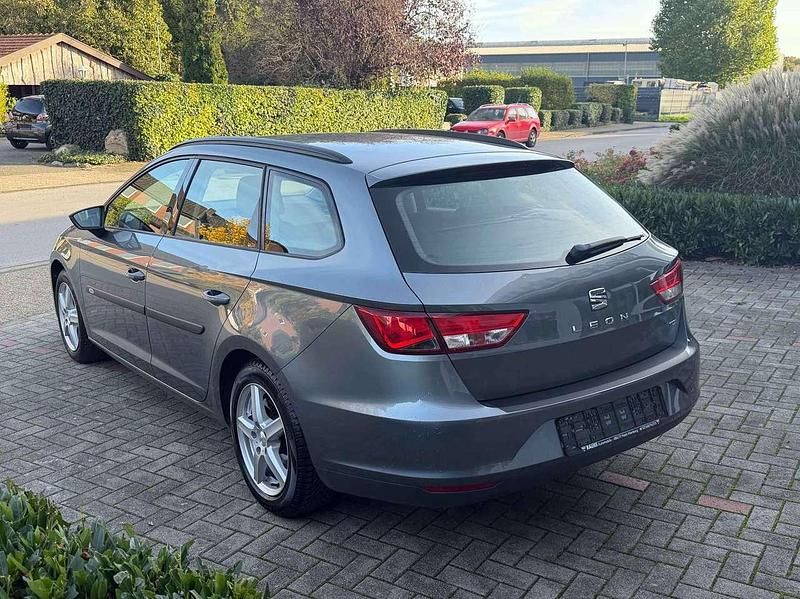 Gebraucht Seat Leon Reference 110 PS (80 kW) 2015 Grau Kombi