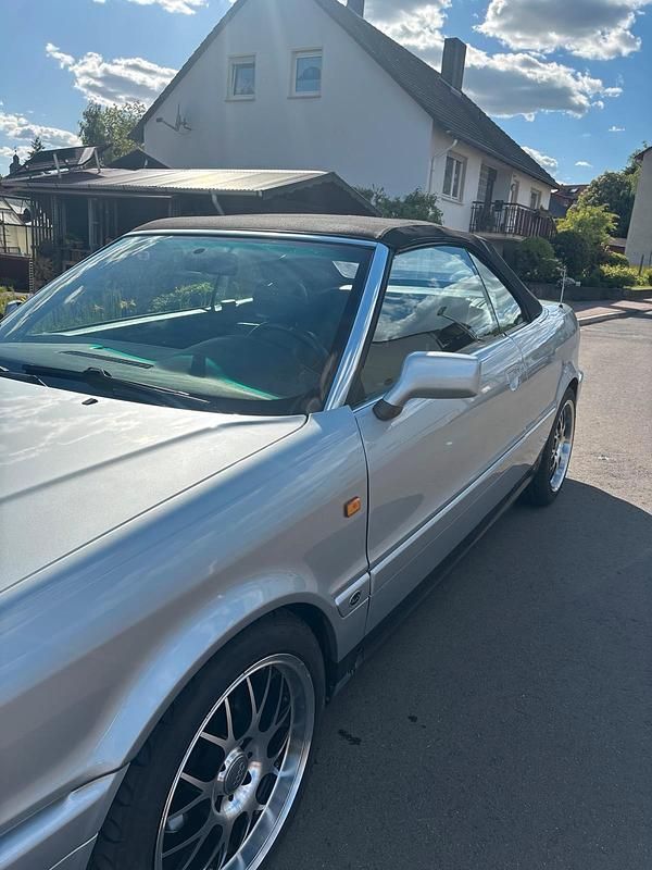 Gebraucht Audi 80 116 PS (85 kW) 1996 Silber Cabrio