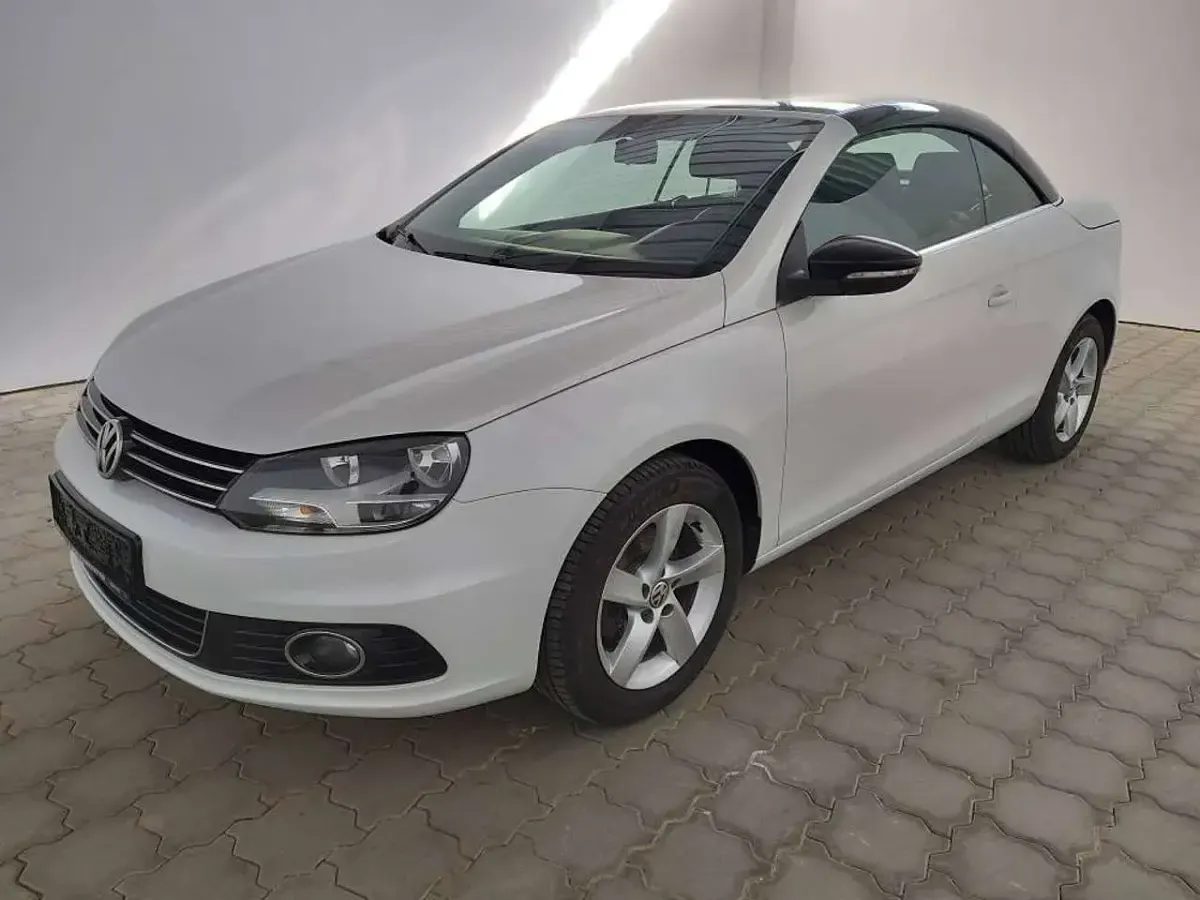 Usata VW Eos 122 CV (89 kW) 2014 Bianco Cabrio