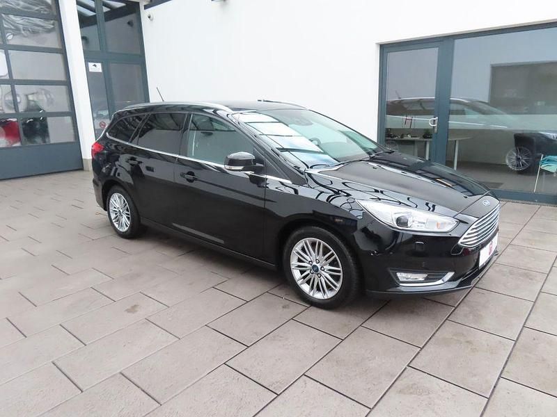 Gebraucht Ford Focus Titanium 150 PS (110 kW) 2018 Schwarz Limousine