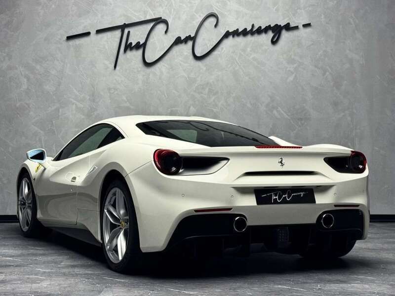 Gebraucht Ferrari 488 669 PS (492 kW) 2018 Bianco avus Coupé