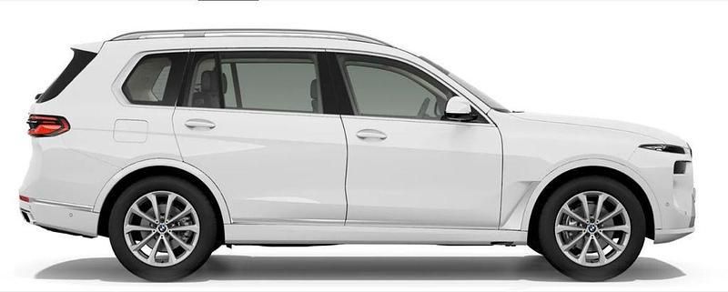 Neu BMW X7 Performance 352 PS (258 kW) 2025 Alpinweiß uni SUV