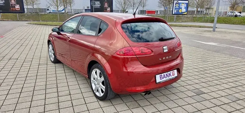 Gebraucht Seat Leon Comfort 125 PS (91 kW) 2009 Rot Kleinwagen