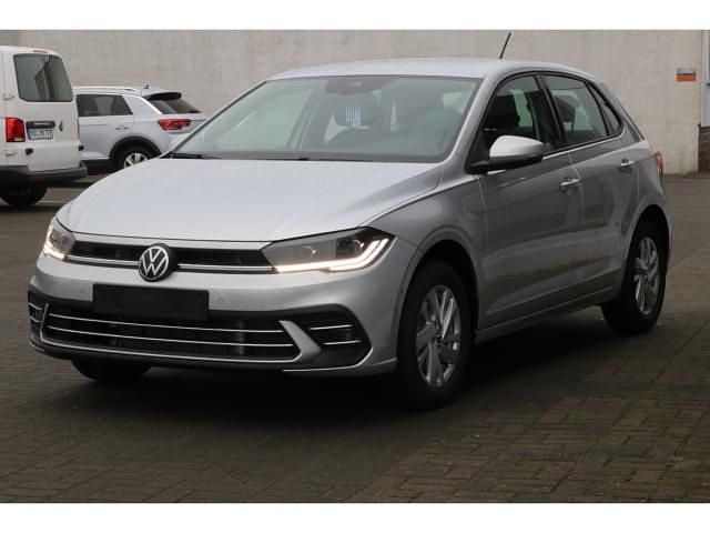 Gebraucht VW Polo Style 110 PS (80 kW) 2024 Silber Limousine