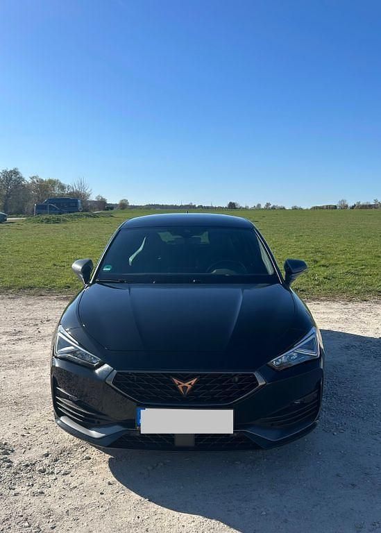 Gebraucht Cupra Leon VZ 300 PS (220 kW) 2022 Schwarz Limousine