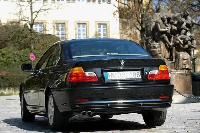 Gebraucht BMW 328 193 PS (141 kW) 1999 Schwarz Coupé