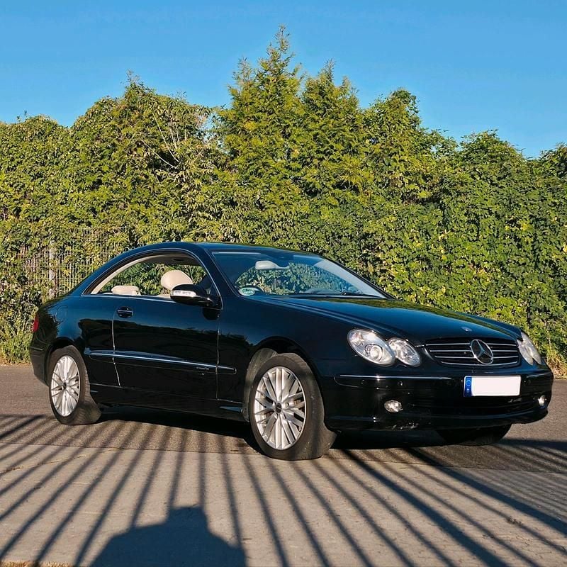 Gebraucht Mercedes CLK240 Avantgarde 170 PS (125 kW) 2004 Schwarz Coupé