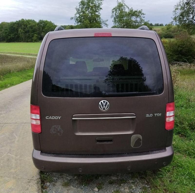 Braun Gebraucht 2011 VW Caddy Comfortline Van / Kleinbus | 6.500 € (Superpreis) - Bild 1/4