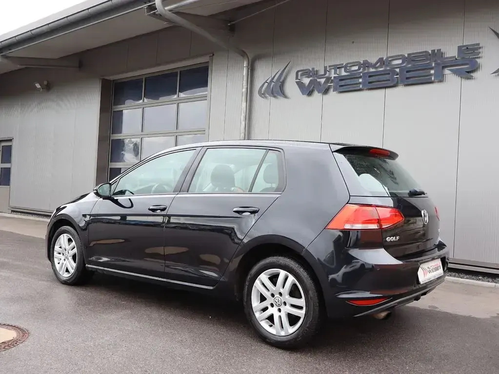 Gebraucht VW Golf VII 105 PS (77 kW) 2013 Schwarz Limousine